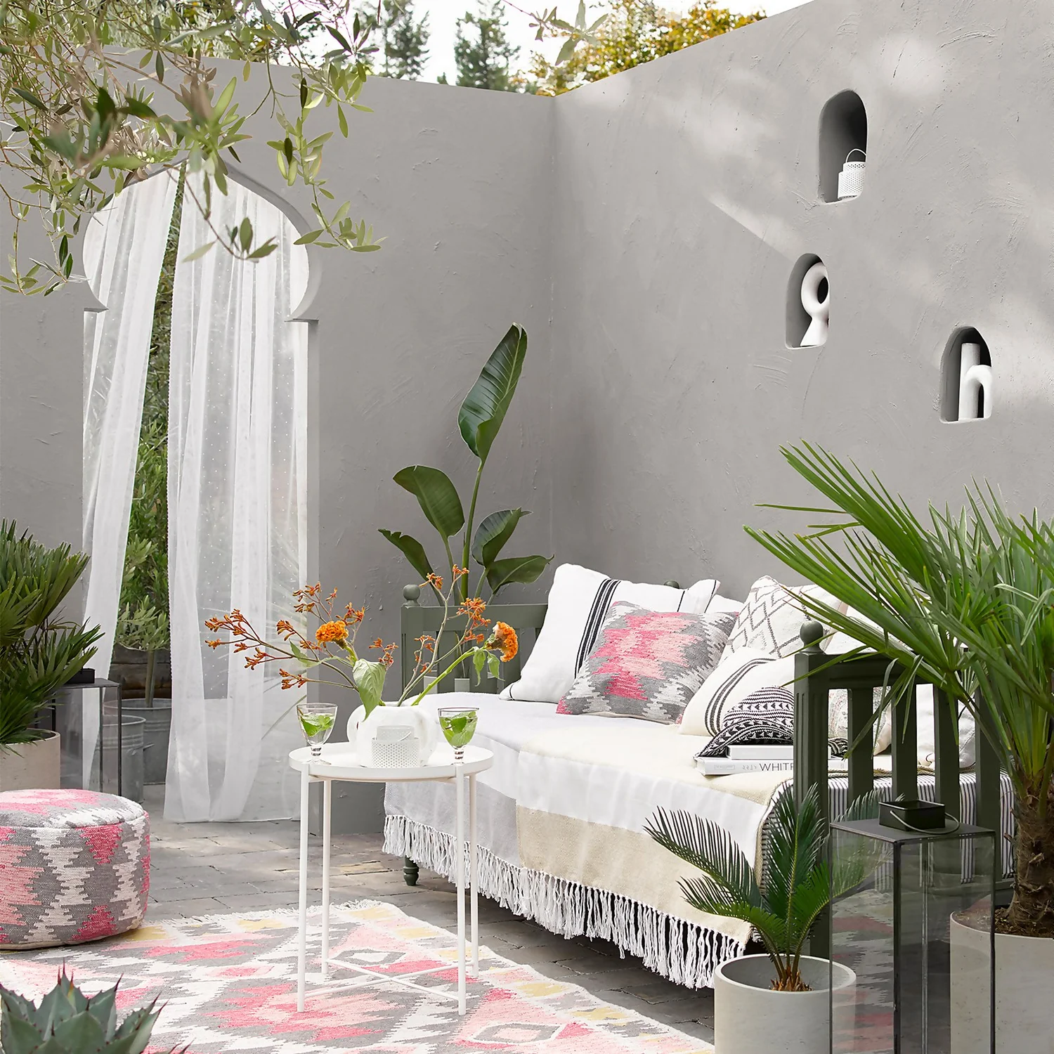 Sandtex® Ultra Smooth Masonry Paint Plymouth Grey - 10L 3 Sandtex® Ultra Smooth Masonry Paint Plymouth Grey - 10L - Image 3