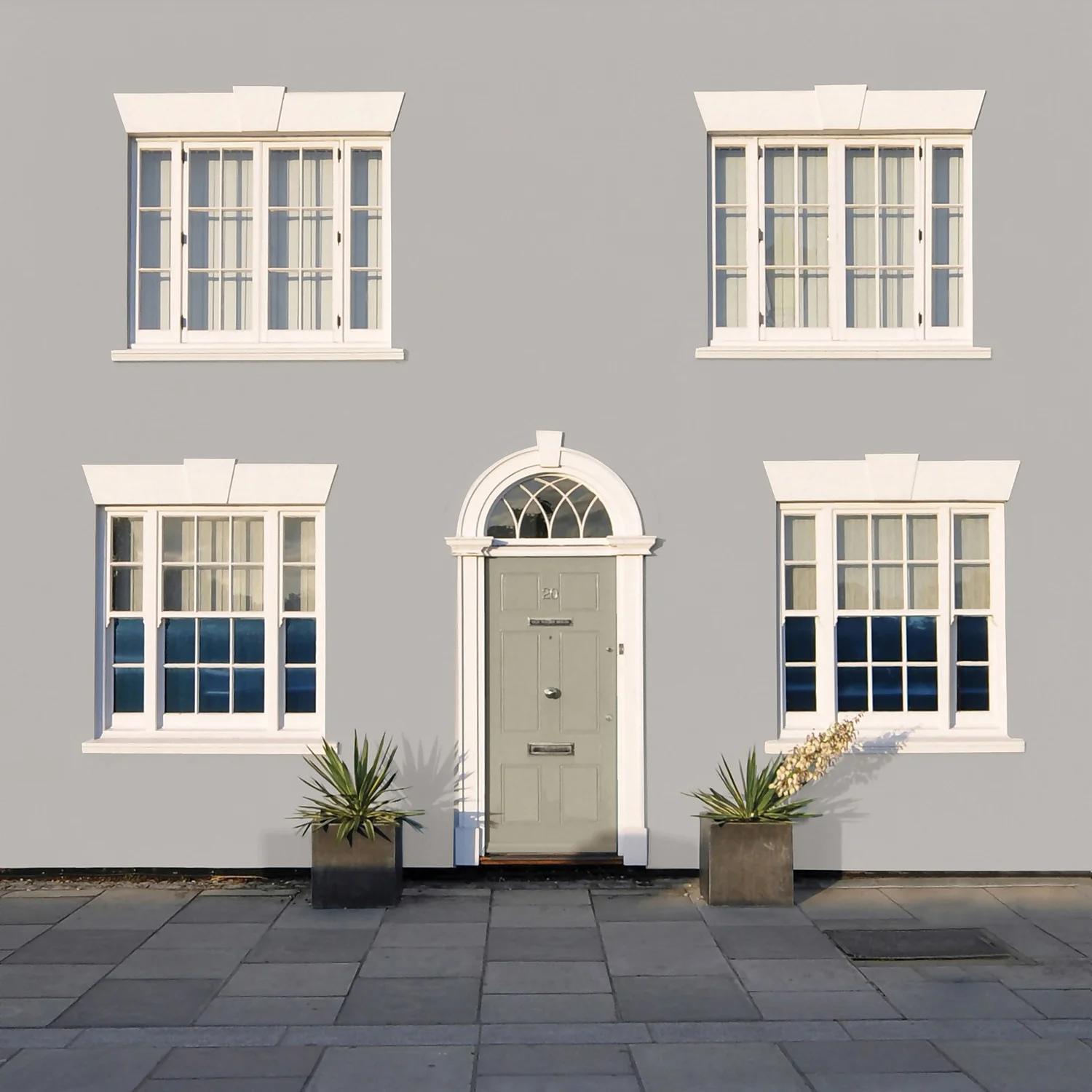 Sandtex® Ultra Smooth Masonry Paint Plymouth Grey - 10L 6 Sandtex® Ultra Smooth Masonry Paint Plymouth Grey - 10L - Image 6