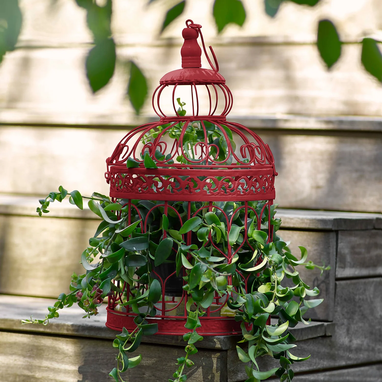 Sandtex® Exterior 10 Year Gloss Paint Pillar Box Red - 750ml 3 Sandtex® Exterior 10 Year Gloss Paint Pillar Box Red - 750ml - Image 3