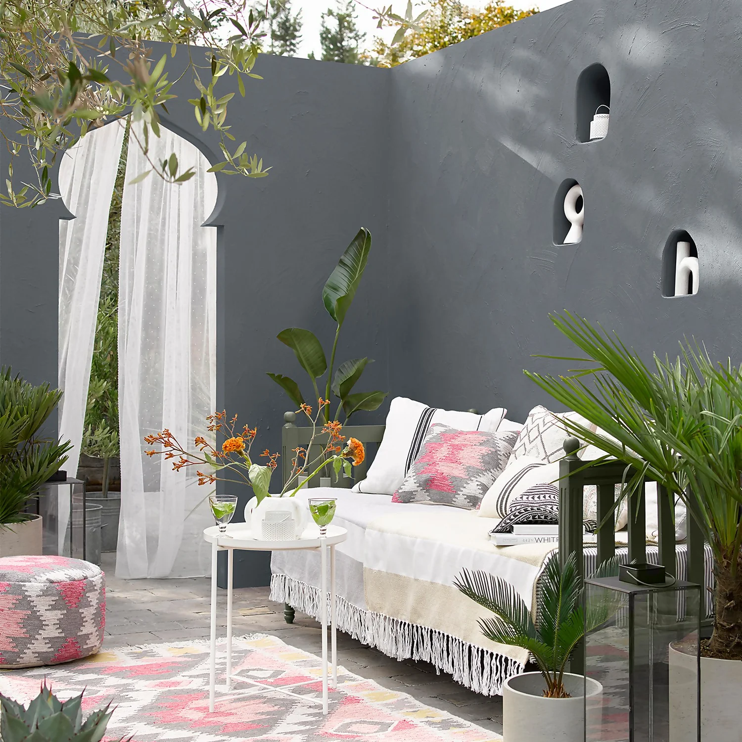 Sandtex Ultra Smooth Masonry Paint Slate Grey - Tester 3 Sandtex Ultra Smooth Masonry Paint Slate Grey - Tester - Image 3