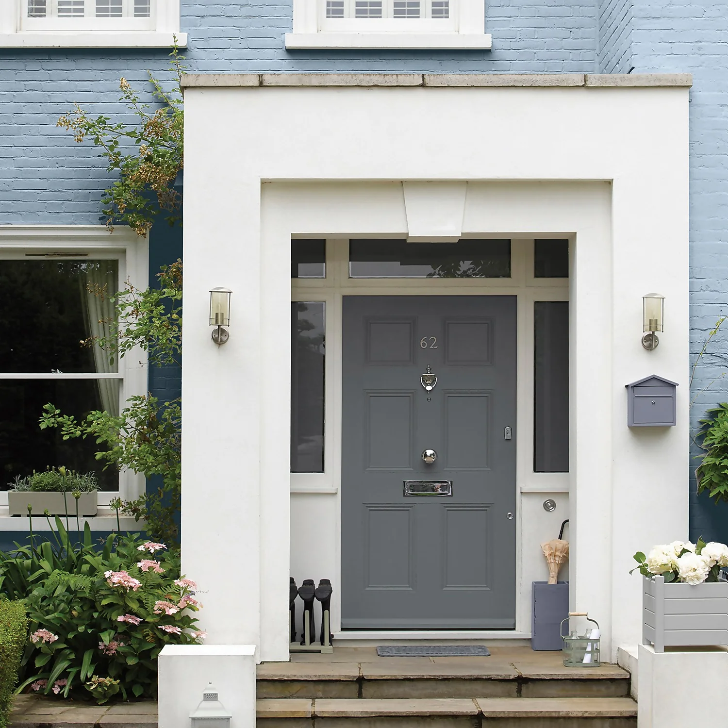 Sandtex® Ultra Smooth Masonry Paint Morning Sky - 5L 5 Sandtex® Ultra Smooth Masonry Paint Morning Sky - 5L - Image 5