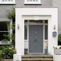 Sandtex Ultra Smooth Gravel Masonry Paint, 5L -Sandtex sandtex ultra smooth gravel masonry paint 5l5010131544637 04i bq